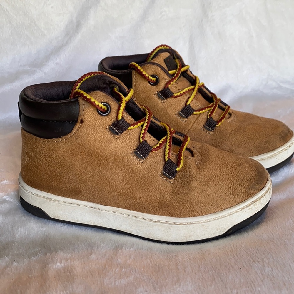 Toddler boys boots 9